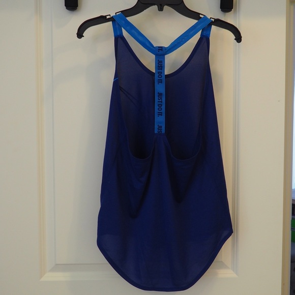 Nike Women’s Tank Top - Picture 2 of 6